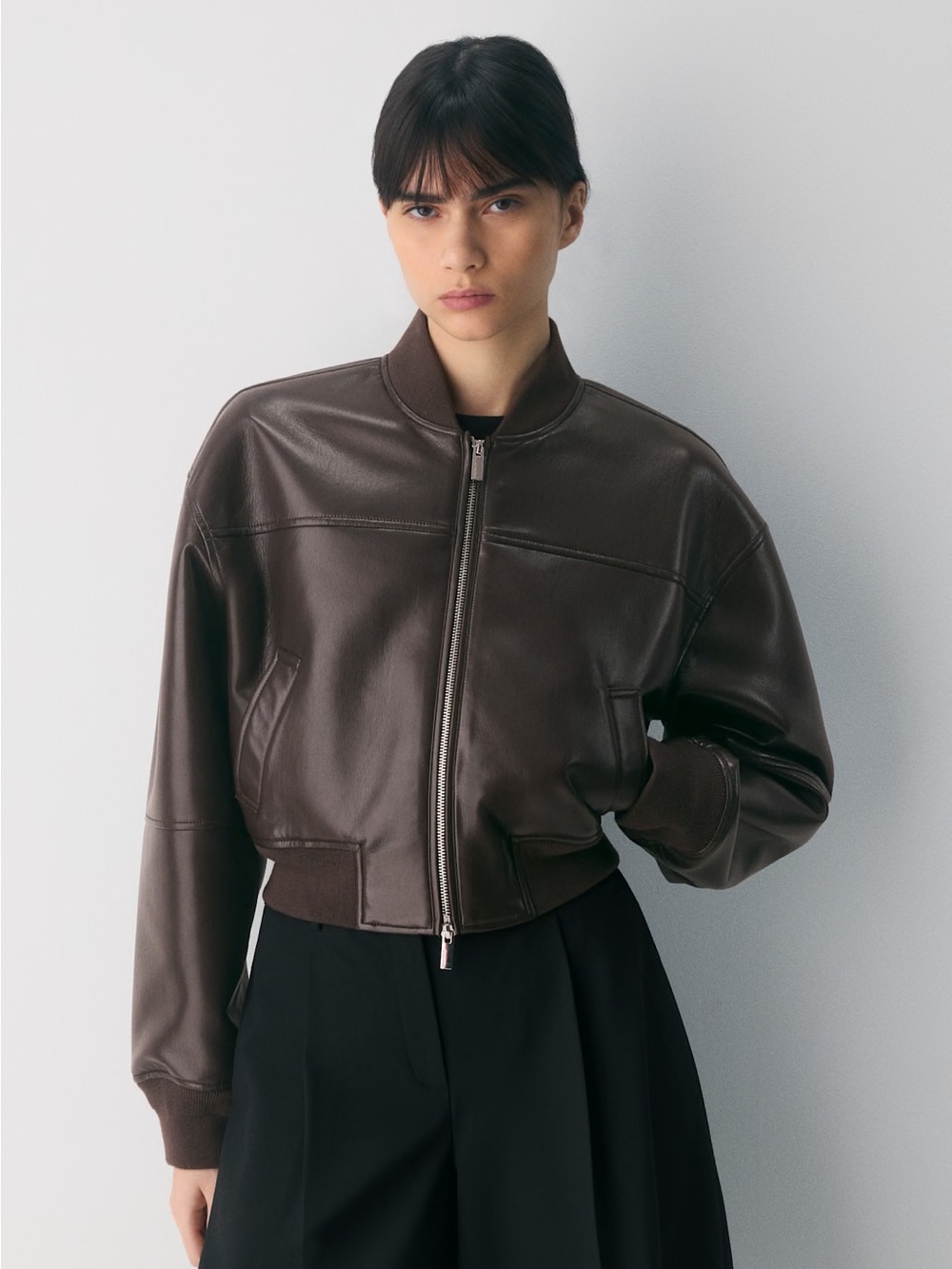 NWT - Aritzia Babaton Synergy Bomber - Rich Mocha Brown - Size 2XS